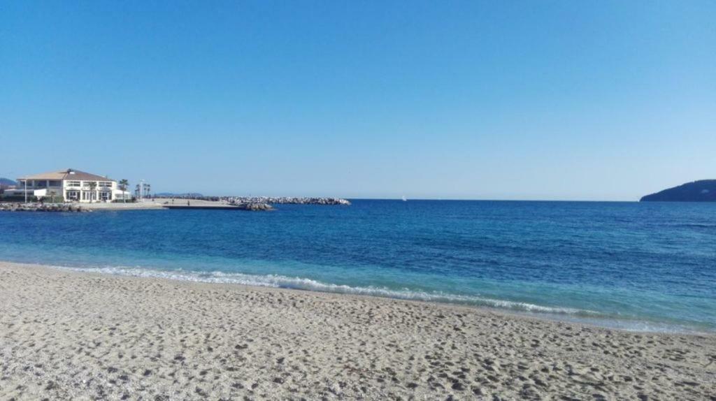 37 Rue Alezard Apartment Toulon Bagian luar foto